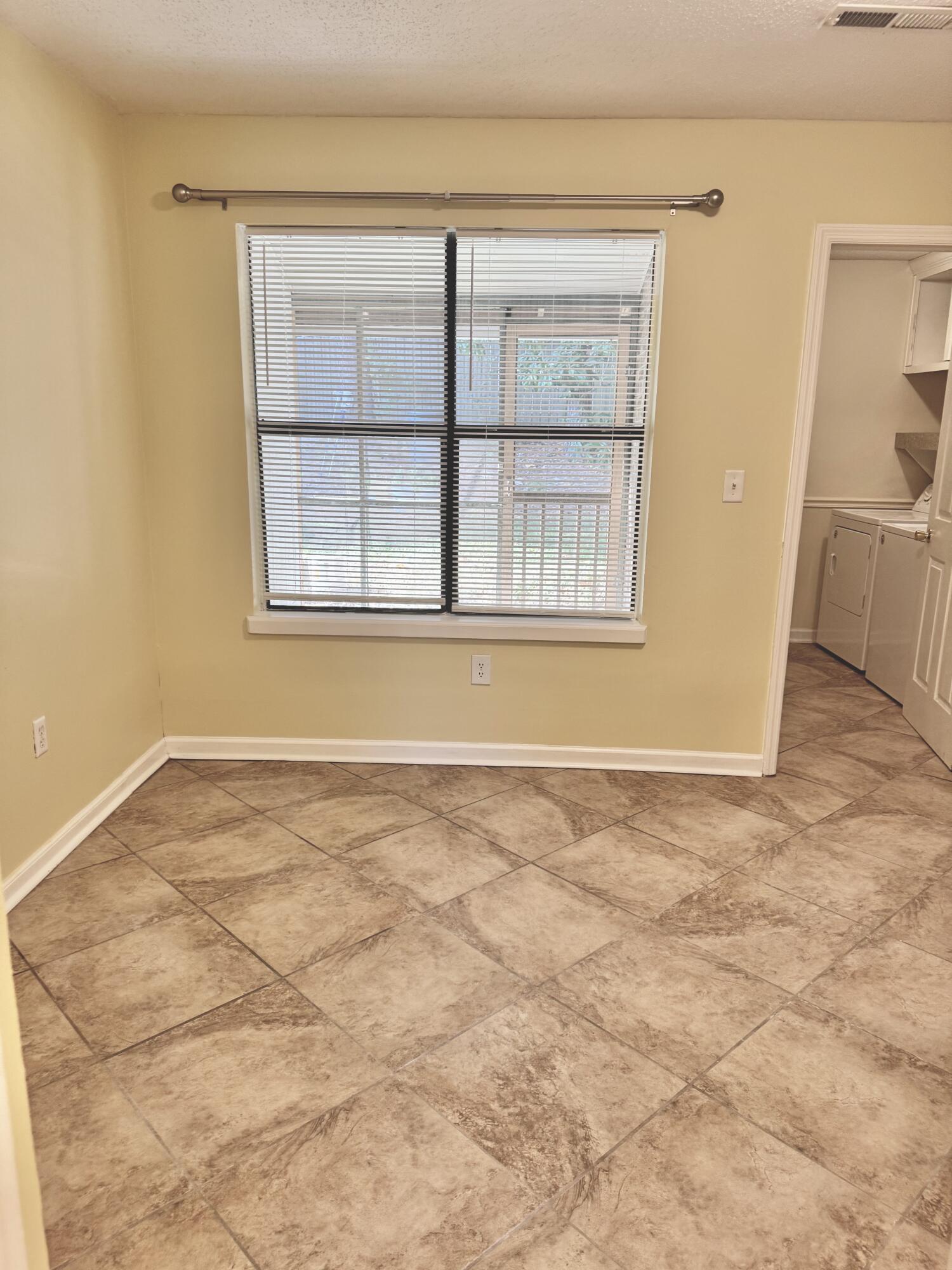 1910 Tropicana Road, Unit 9E North Charleston, SC 29406 - Photo 5 of 15 IMG_4873