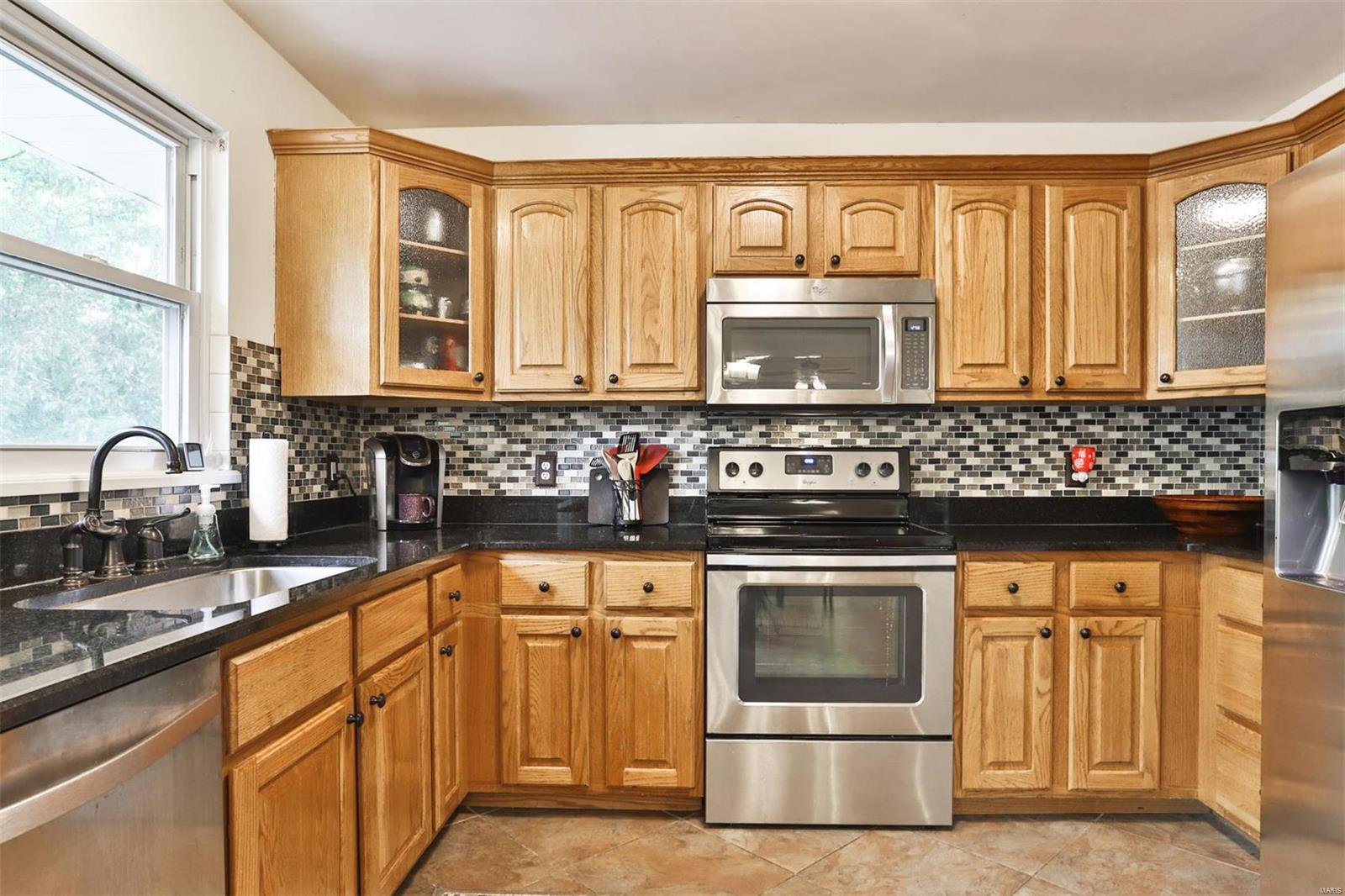 408 Kimberly Lane St. Peters, MO 63376 - Photo 13 of 52