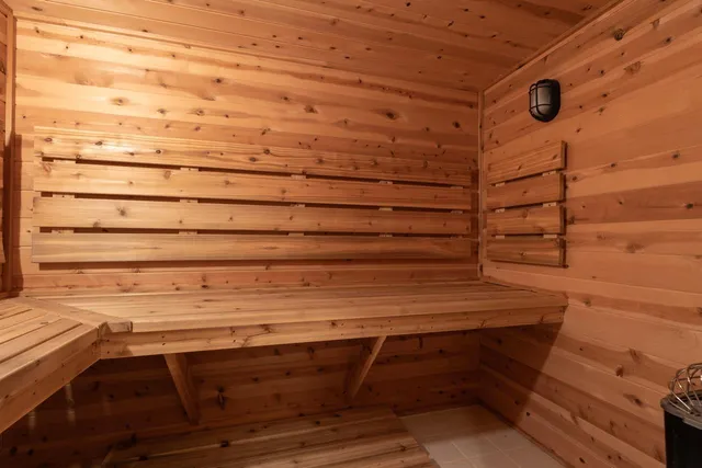 $1,799,000 | 8800 Sunset Trail, Chanhassen, MN 55317