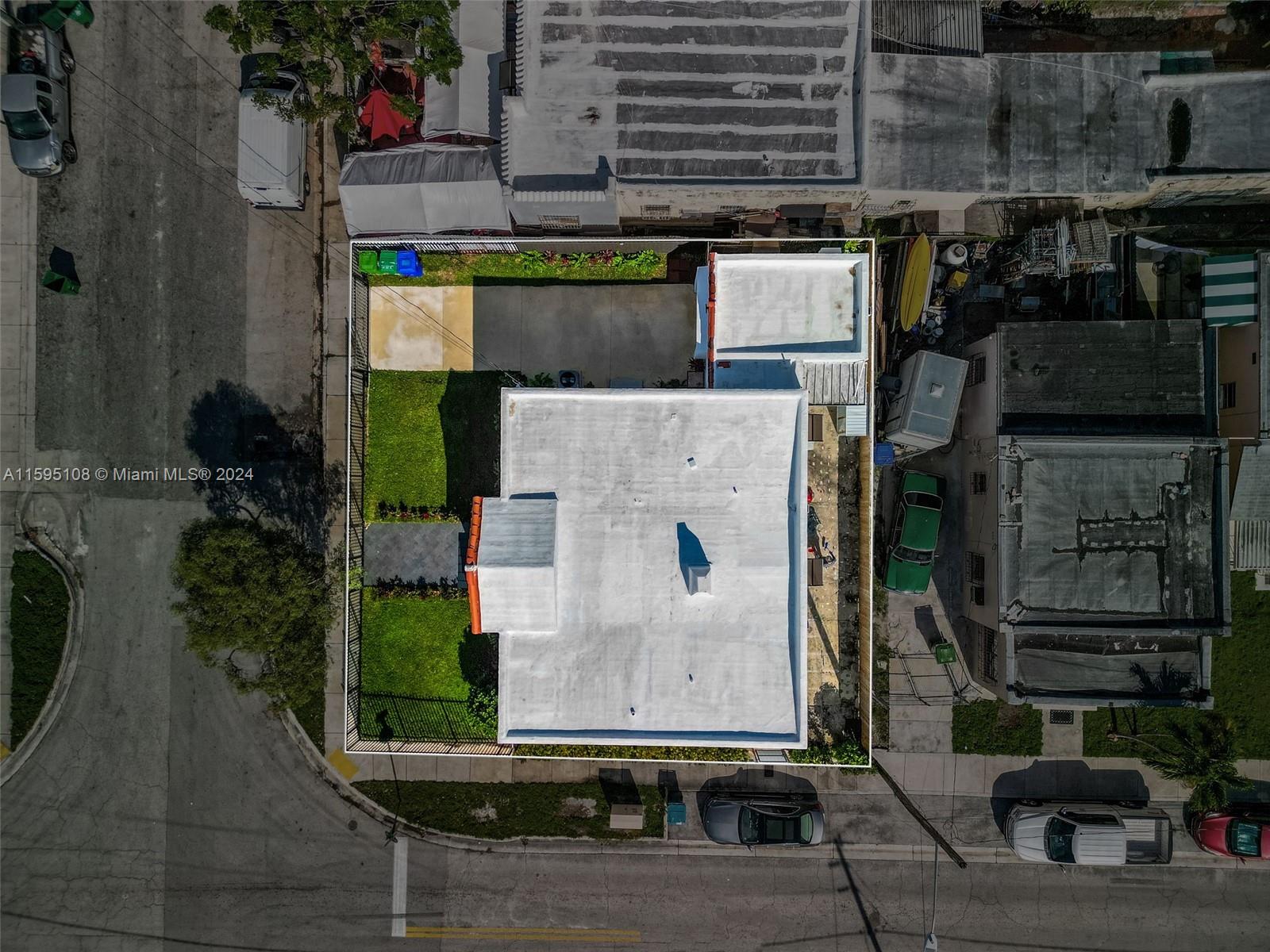 923 Southwest 13th Court Miami, FL 33135 - Photo 55 of 58 an aerial view of residential houses with outdoor space