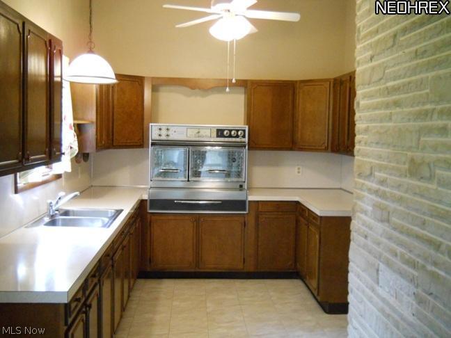 2940 Ridge Road Cortland, OH 44410 - Photo 3 of 10 Gallery Image 3