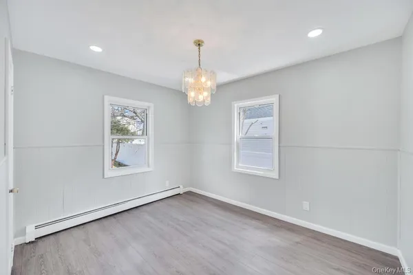 $719,000 | 108 Lido Parkway, Lindenhurst, NY 11757