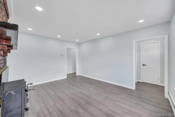 $719,000 | 108 Lido Parkway, Lindenhurst, NY 11757