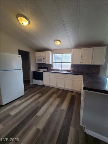 $1,900 | 4201 Jessica Street, Pahrump, NV 89048