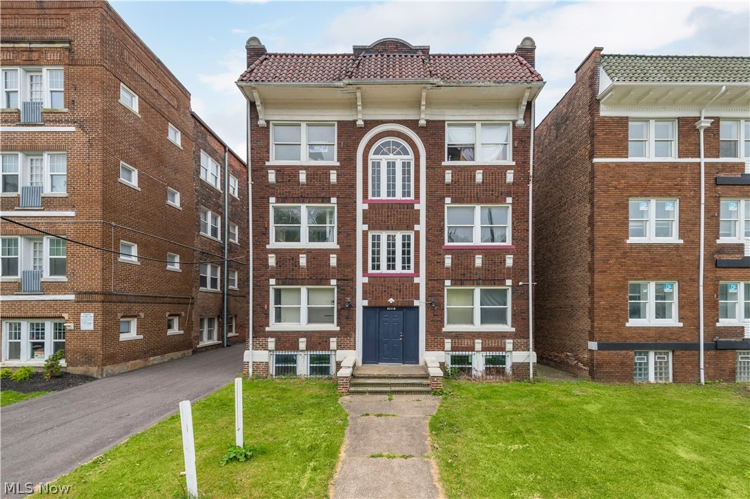 14120 Superior Road Cleveland, OH 44118 - Photo 1 of 24
