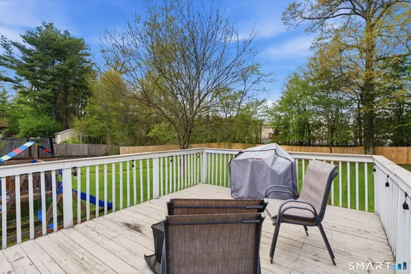 $549,900 | 25 Toll Gate Road, Wethersfield, CT 06109