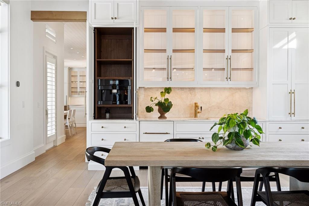 186 North Street Naples, FL 34108 - Photo 19 of 50