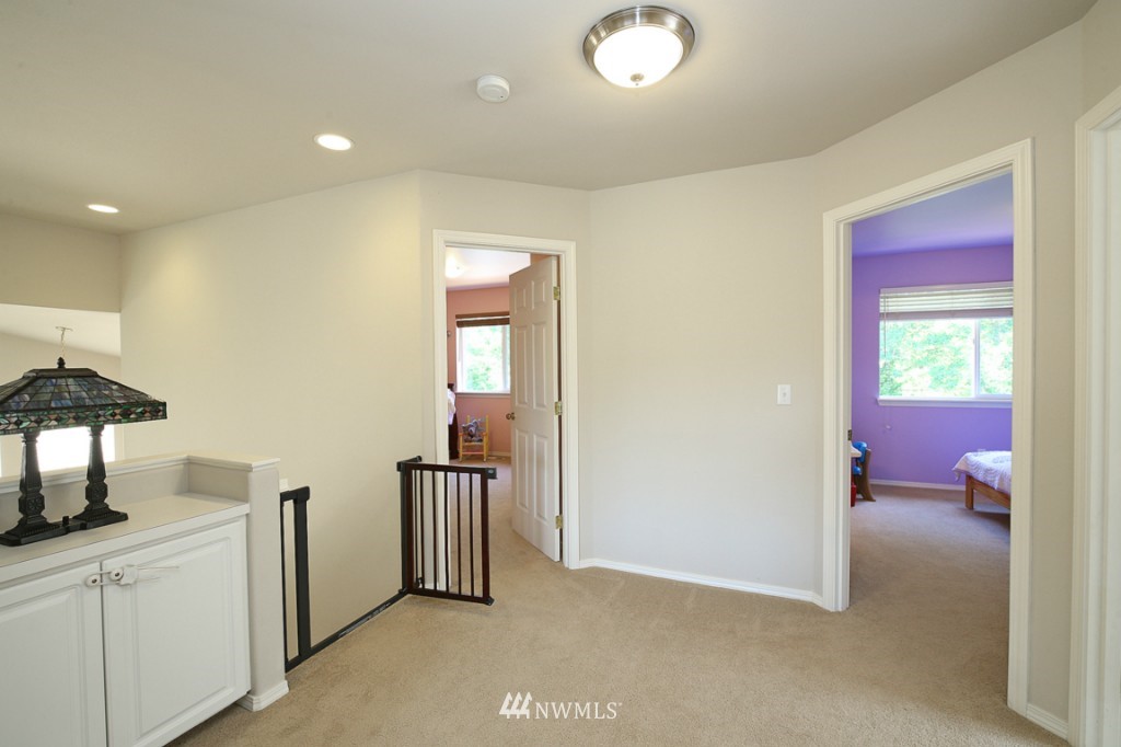 4620 Northeast 5th Court Renton, WA 98059 - Photo 13 of 25 Gallery Image 13