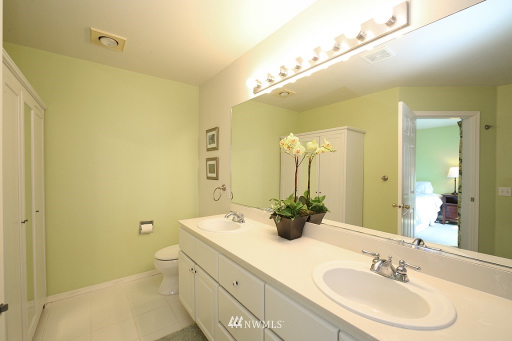 4620 Northeast 5th Court Renton, WA 98059 - Photo 16 of 25 Gallery Image 16