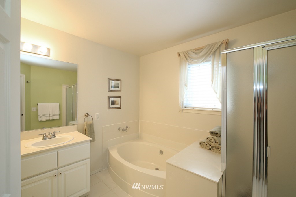 4620 Northeast 5th Court Renton, WA 98059 - Photo 17 of 25 Gallery Image 17