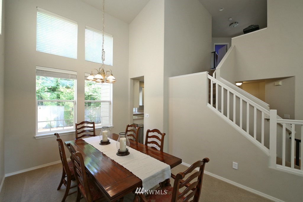 4620 Northeast 5th Court Renton, WA 98059 - Photo 10 of 25 Gallery Image 10