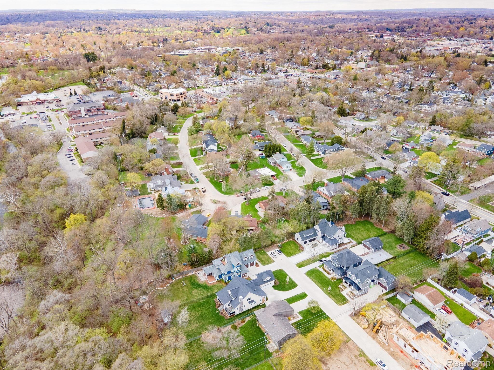741 Delanoy Court Rochester, MI 48307 - Photo 37 of 39 42-web-or-mls-741-Delanoy-Ct-42.jpg