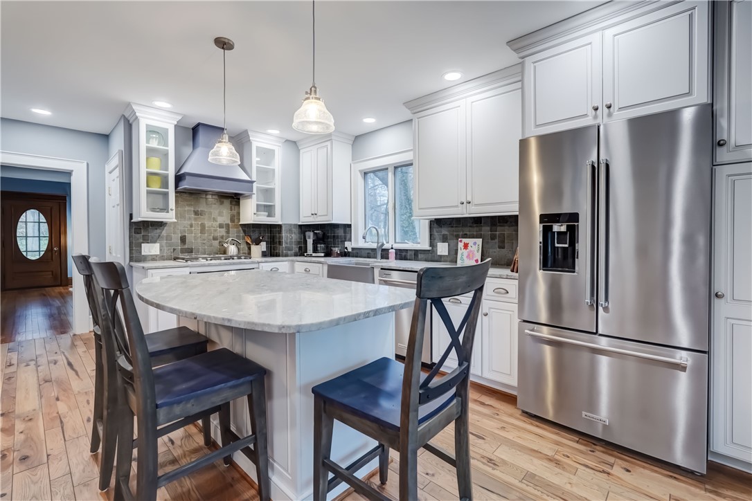 9 Sutherland Street Pittsford, NY 14534 - Photo 11 of 37