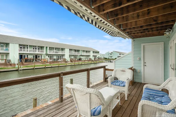 $325,000 | 706 Lauderdale Drive, Unit 706, Rockport, TX 78382
