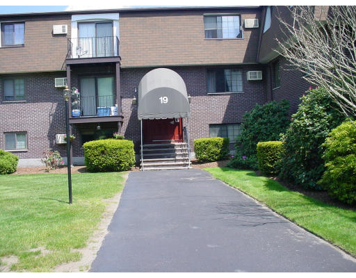 19 Erick Road, Unit 8B Mansfield, MA 02048 - Photo 1 of 8 Gallery Image 1