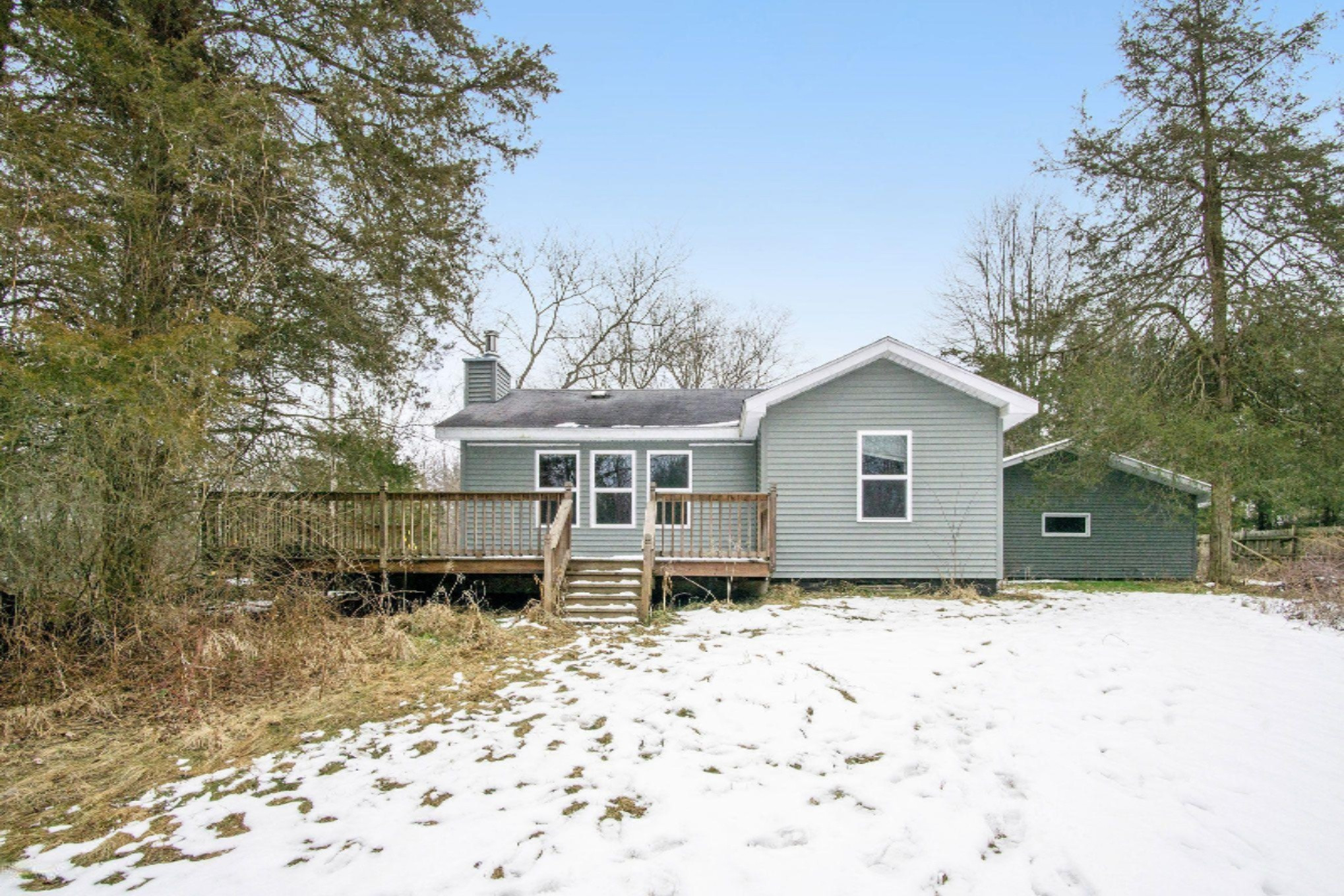 1320 Anderson Road Niles, MI 49120 - Photo 2 of 25 1320 Anderson Rd deck side