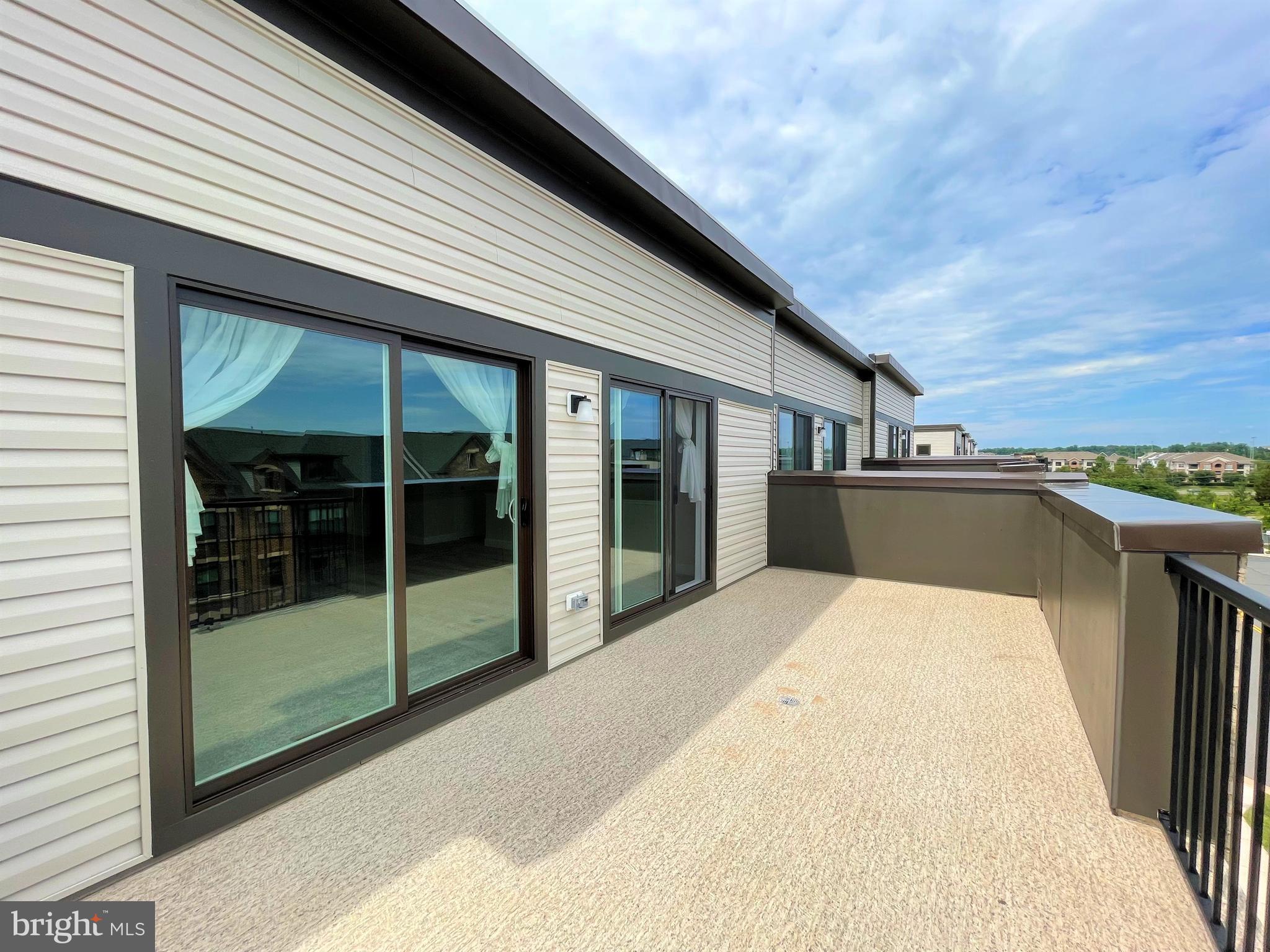 22522 Foundation Drive Ashburn, VA 20148 - Photo 23 of 30 Roof Terrace