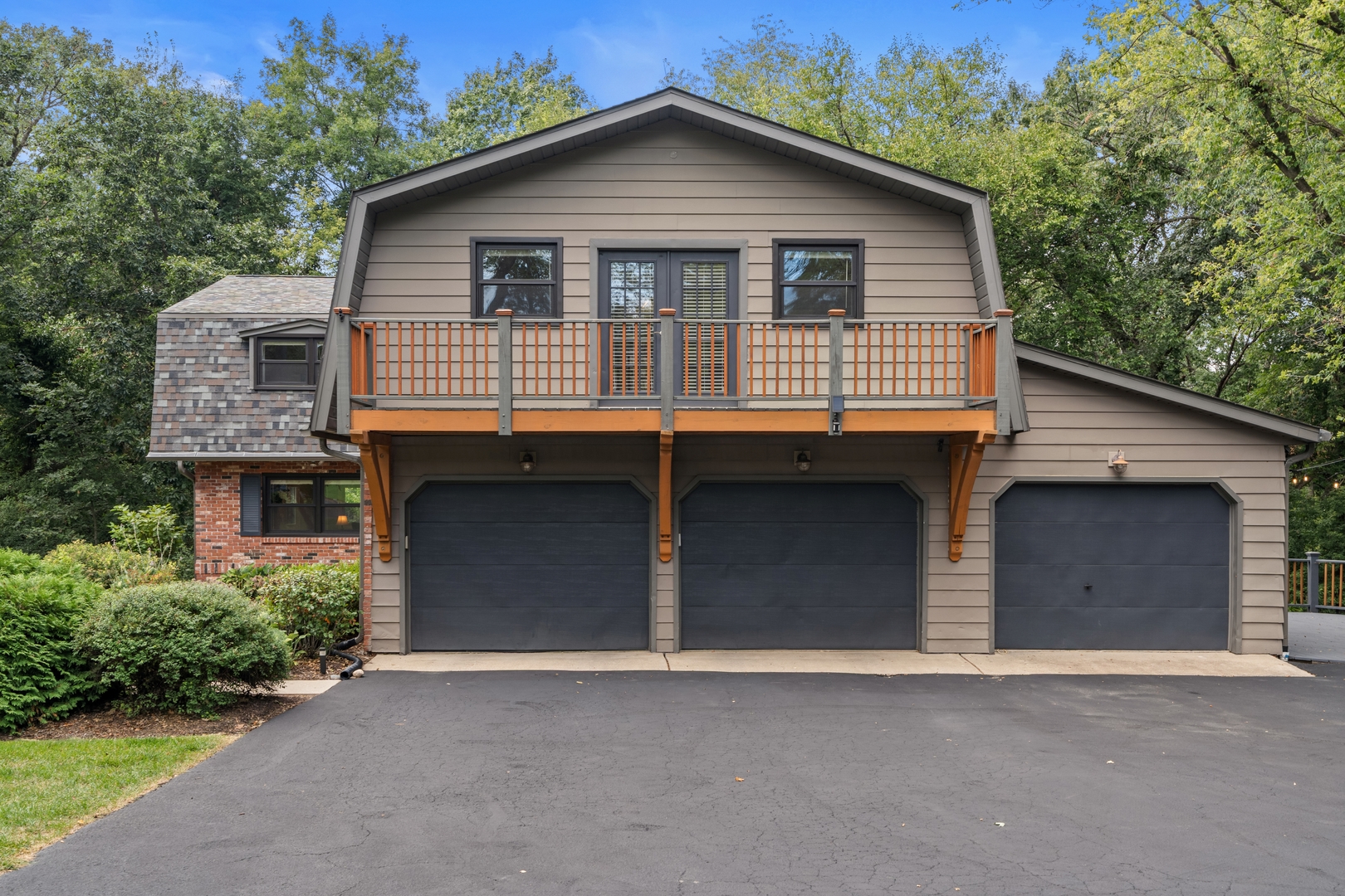 906 Bridle Lane Cary, IL 60013 - Photo 3 of 61 a view of house with outdoor space and yard