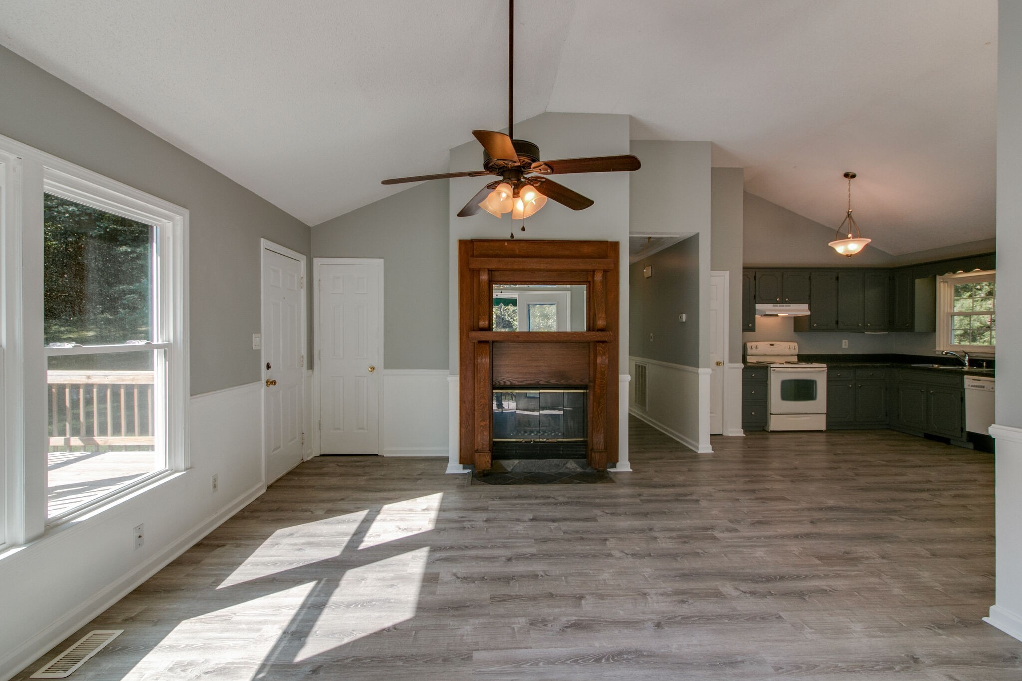 342 Harper Road Clarksville, TN 37043 - Photo 4 of 29