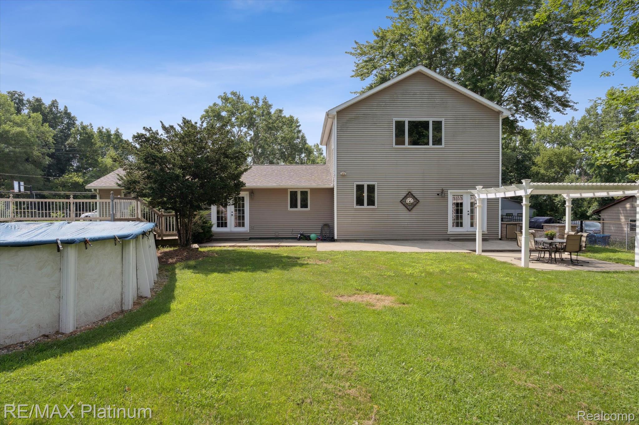 3302 Rolston Road Fenton, MI 48430 - Photo 46 of 54 48-3302-Rolston-Rd-Fenton-MI-48430-WindowStill-46.jpg
