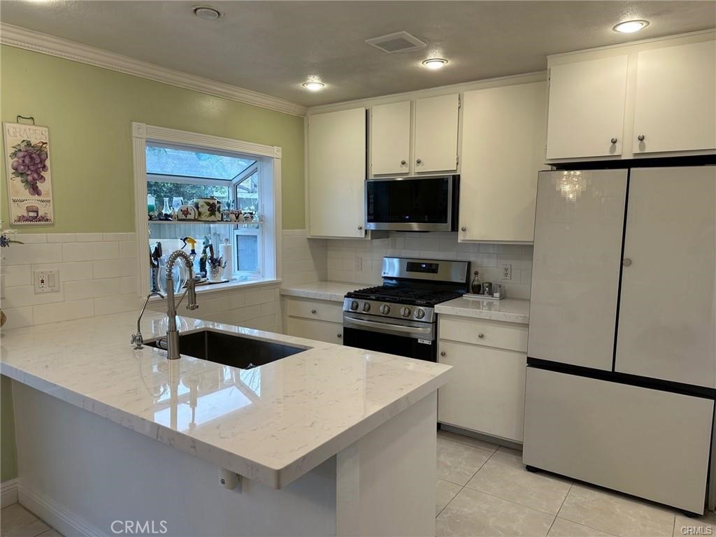 28 Timber Run, Unit 129 Irvine, CA 92614 - Photo 5 of 9