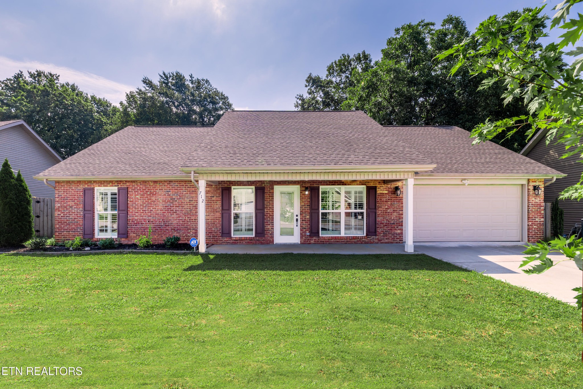 712 Hunter Crest Road Maryville, TN 37803 - Photo 1 of 27 Gallery Image 1