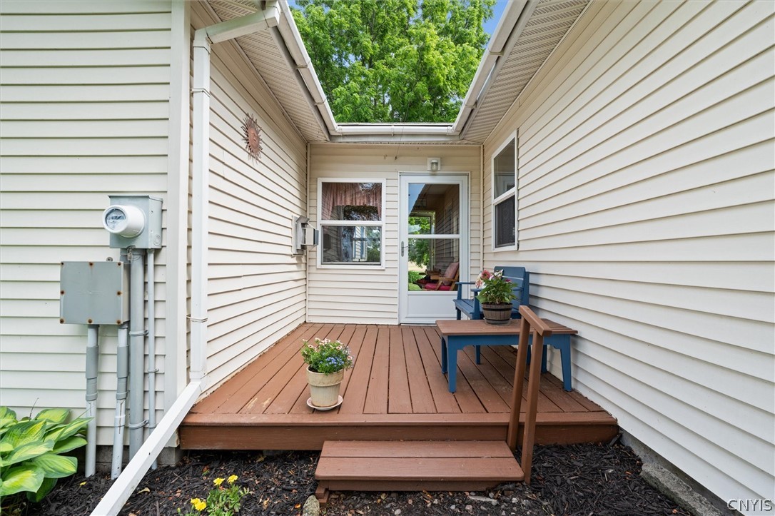 1548 West Genesee St Road Aurelius, NY 13021 - Photo 28 of 39 Spacious deck