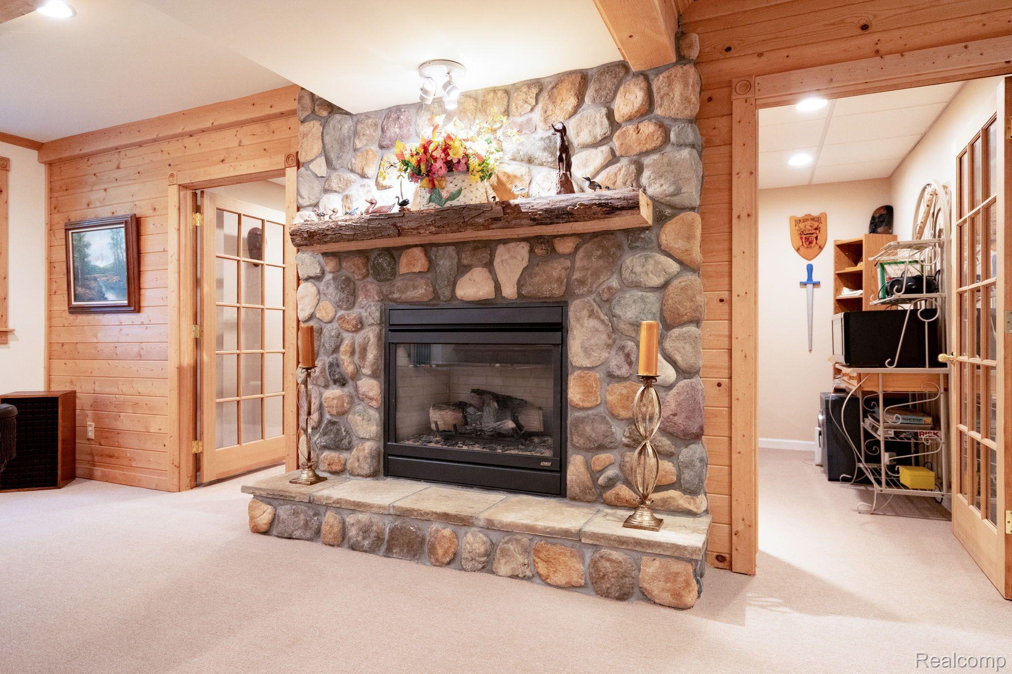 1934 Brookfield Road Rochester, MI 48306 - Photo 36 of 50 Gallery Image 36