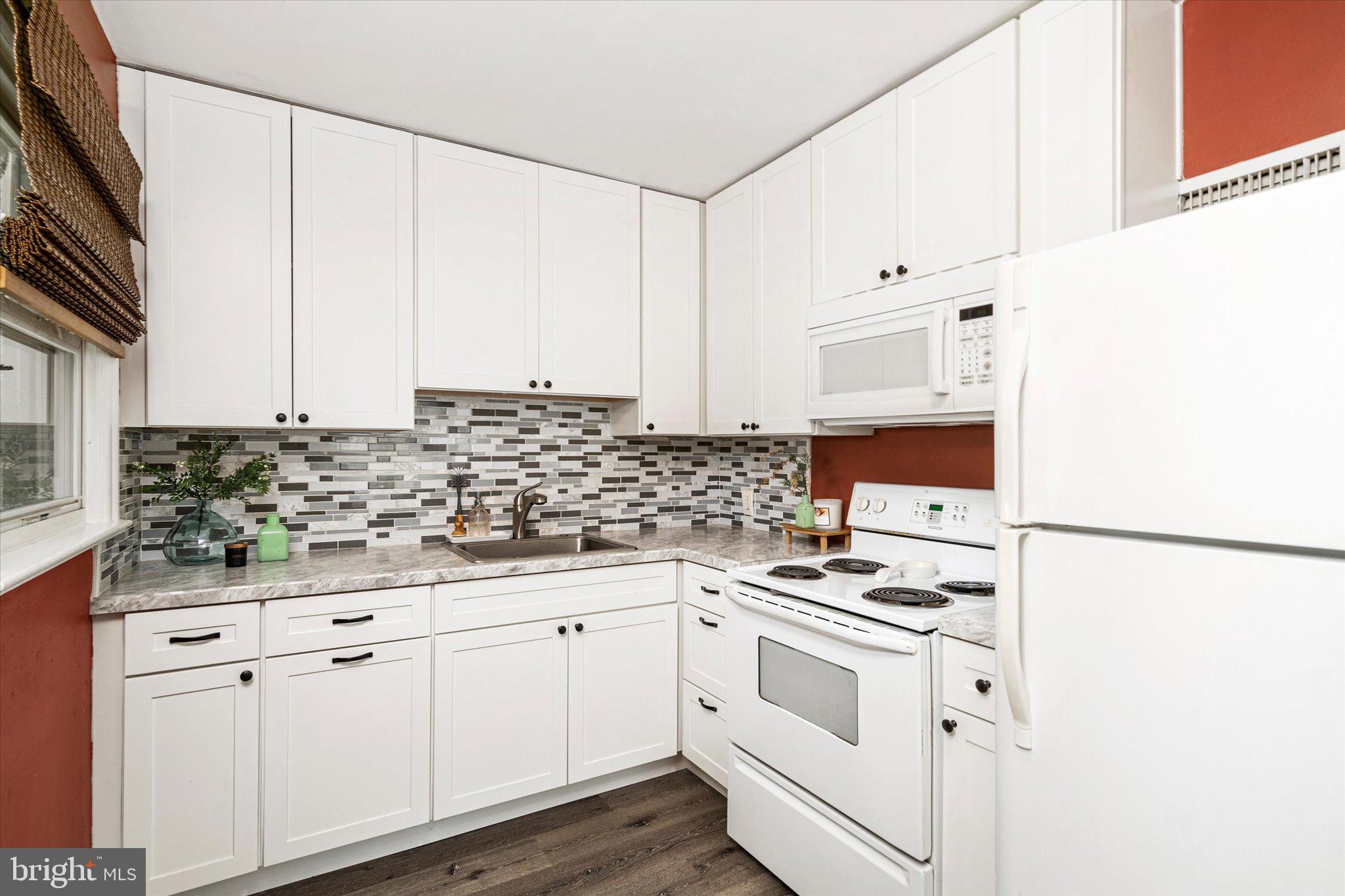 35 Rutledge Avenue Ewing, NJ 08618 - Photo 8 of 18
