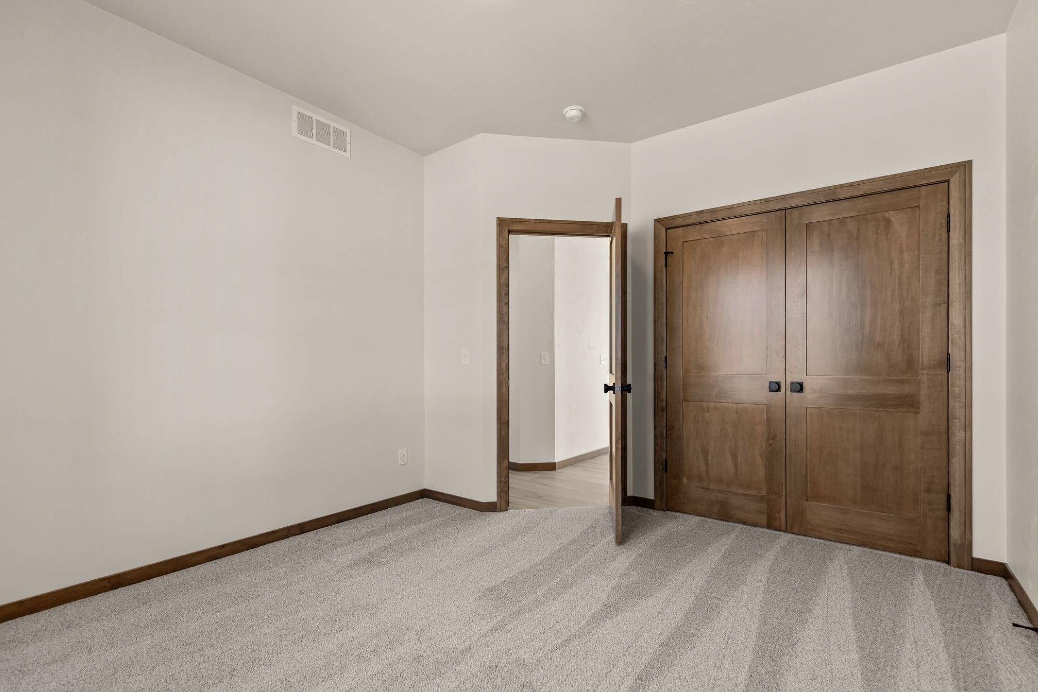 N8870 Killarney Way Menasha, WI 54952 - Photo 12 of 14