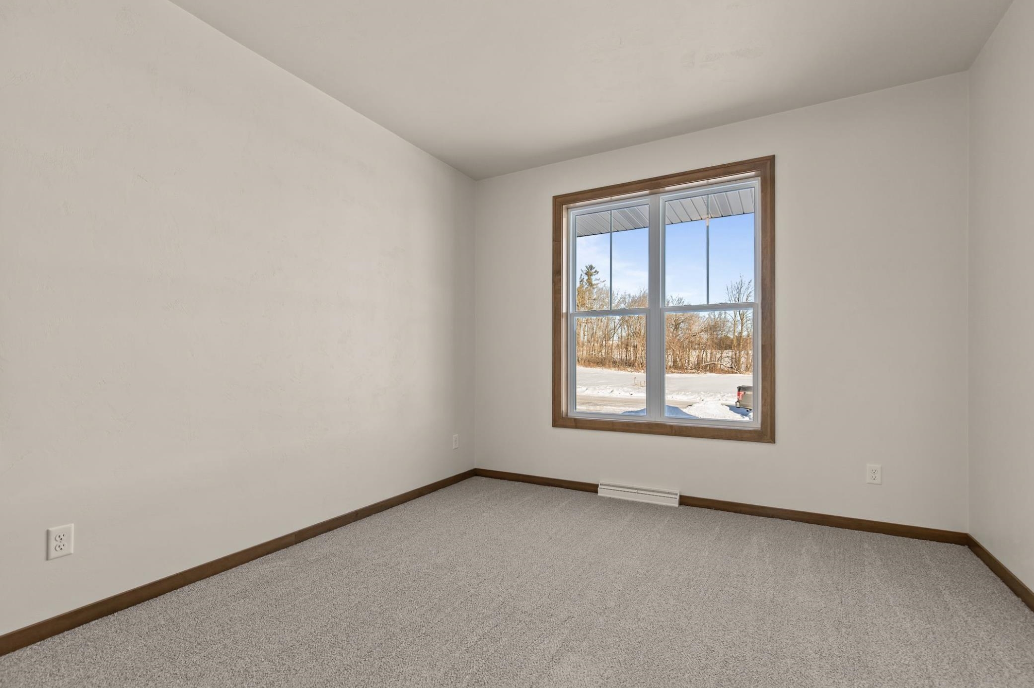 N8870 Killarney Way Menasha, WI 54952 - Photo 13 of 14