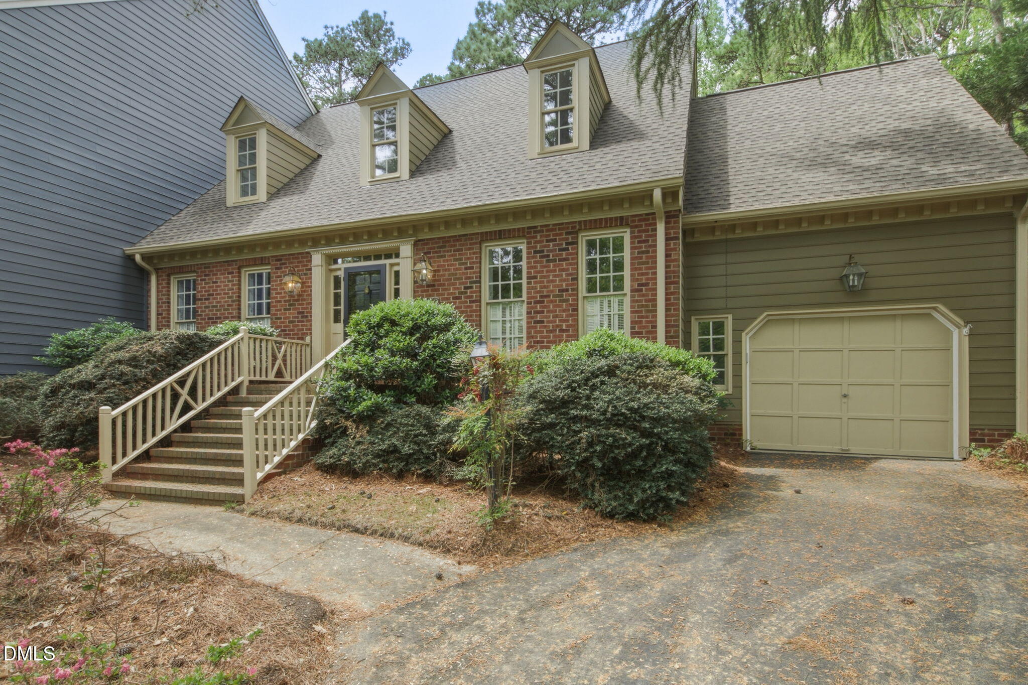 6107 Tipping Circle Raleigh, NC 27609 - Photo 35 of 39 35-web-or-mls-6107 Tipping Circle-2634