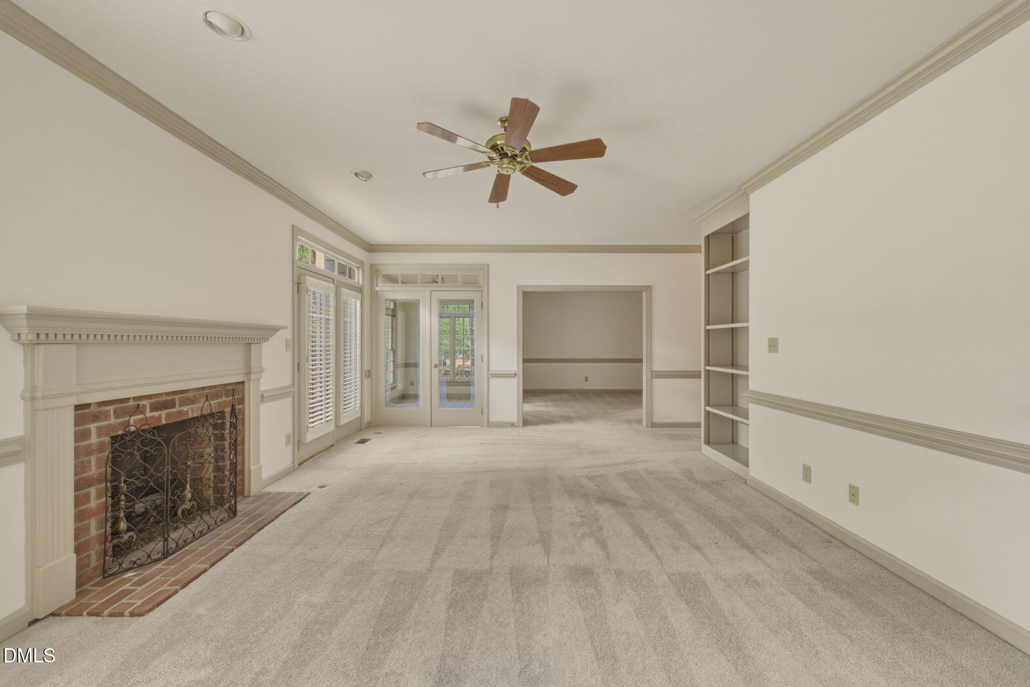 6107 Tipping Circle Raleigh, NC 27609 - Photo 6 of 39 6-web-or-mls-6107 Tipping Circle-2605