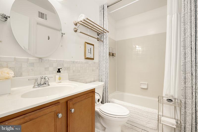 11704 Olde English Drive, Unit L Reston, VA 20190 - Photo 24 of 34