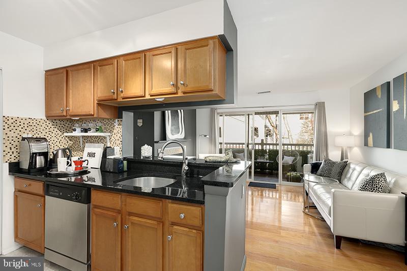 11704 Olde English Drive, Unit L Reston, VA 20190 - Photo 9 of 34