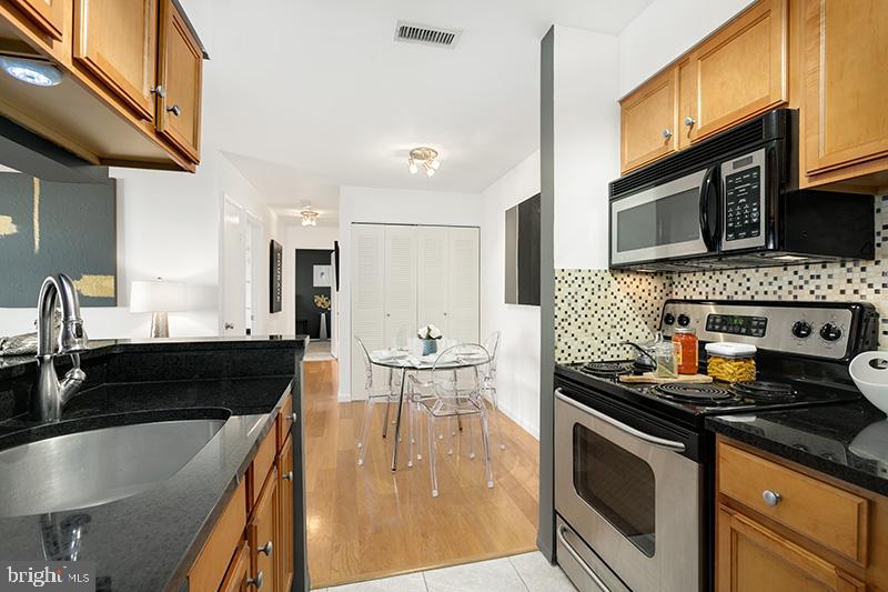 11704 Olde English Drive, Unit L Reston, VA 20190 - Photo 10 of 34