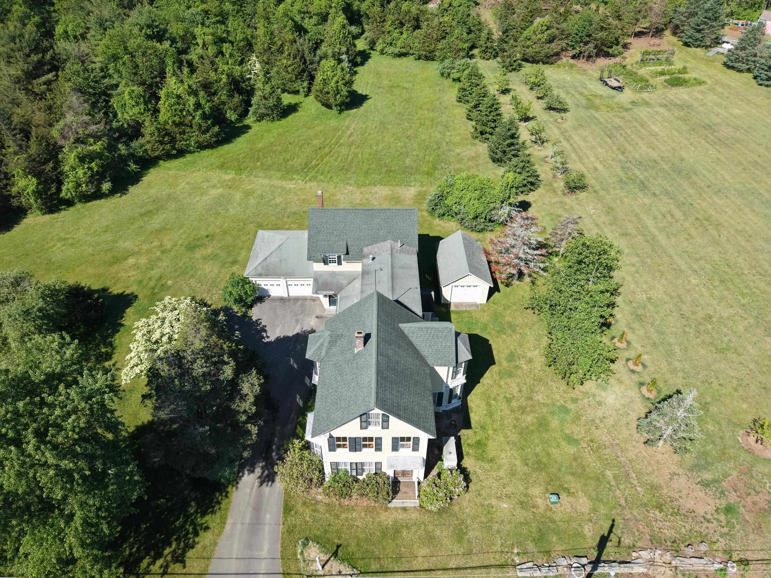 34 Post Road, Unit 3 North Hampton, NH 03862 - Photo 4 of 47