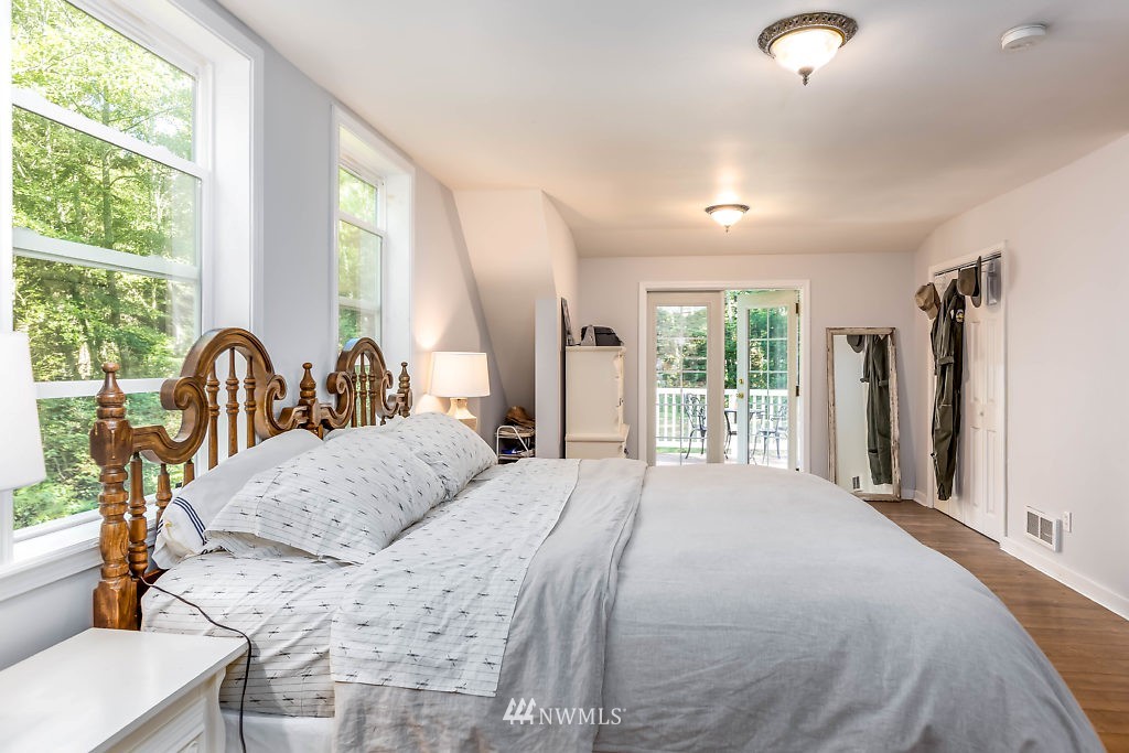 567 Lagoon Point Road Greenbank, WA 98253 - Photo 13 of 25 Gallery Image 13