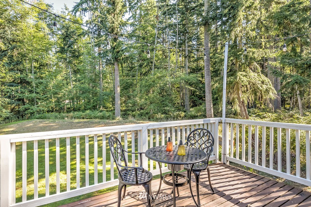 567 Lagoon Point Road Greenbank, WA 98253 - Photo 14 of 25 Gallery Image 14