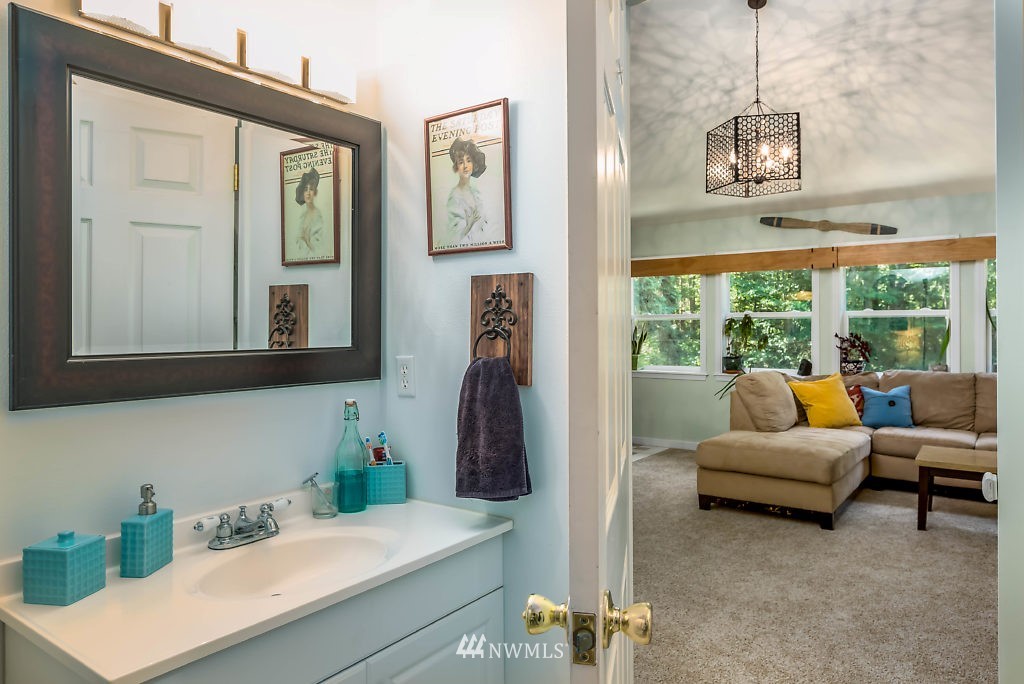 567 Lagoon Point Road Greenbank, WA 98253 - Photo 15 of 25 Gallery Image 15