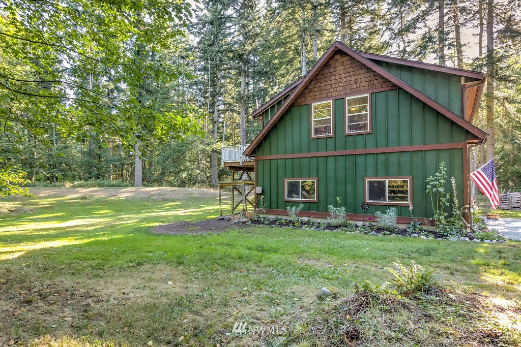 567 Lagoon Point Road Greenbank, WA 98253 - Photo 24 of 25 Gallery Image 24