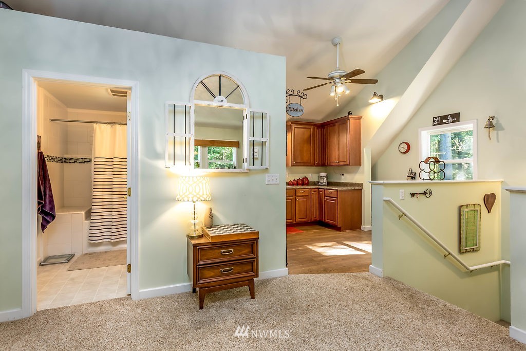 567 Lagoon Point Road Greenbank, WA 98253 - Photo 8 of 25 Gallery Image 8