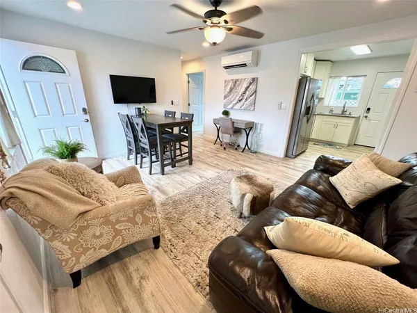 $2,495,000 | 451 Lanae Way, Kailua, HI 96734