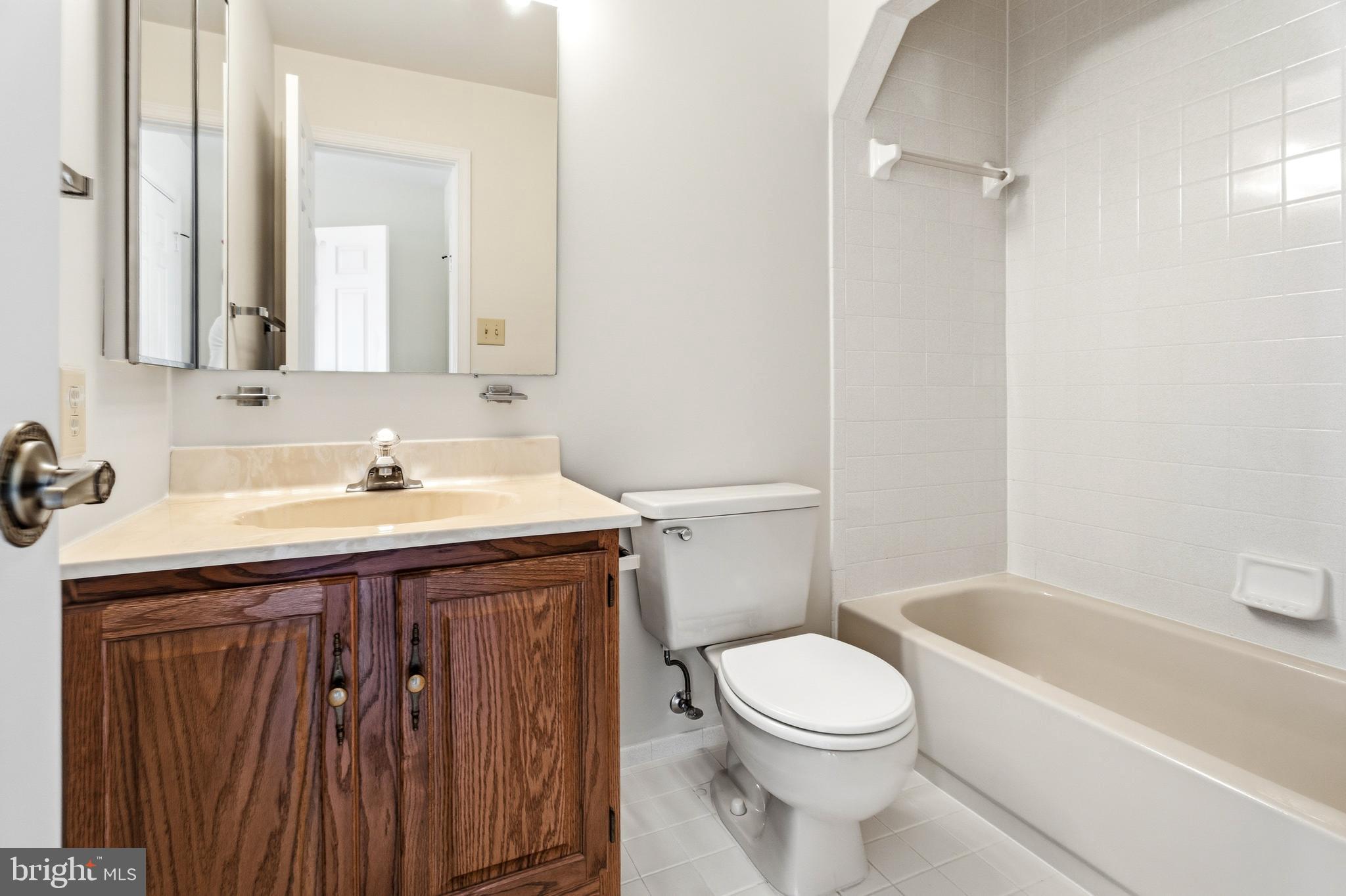 921 Boom Way Annapolis, MD 21401 - Photo 32 of 35 2nd BR Full bath