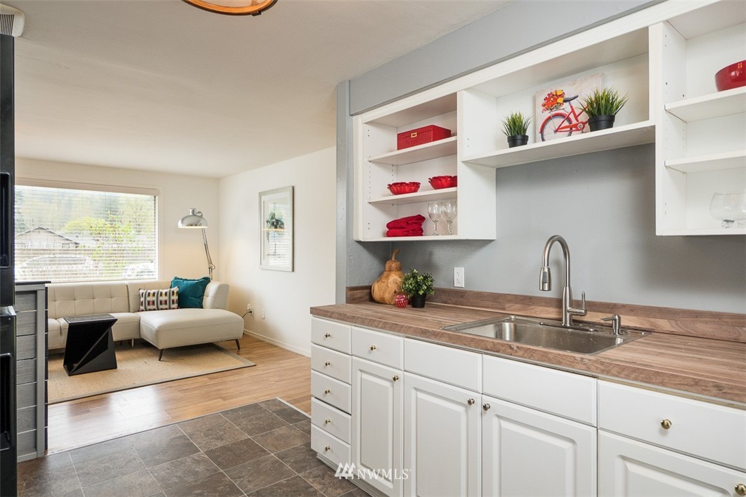 3428 Southeast 5th Street Renton, WA 98058 - Photo 8 of 20