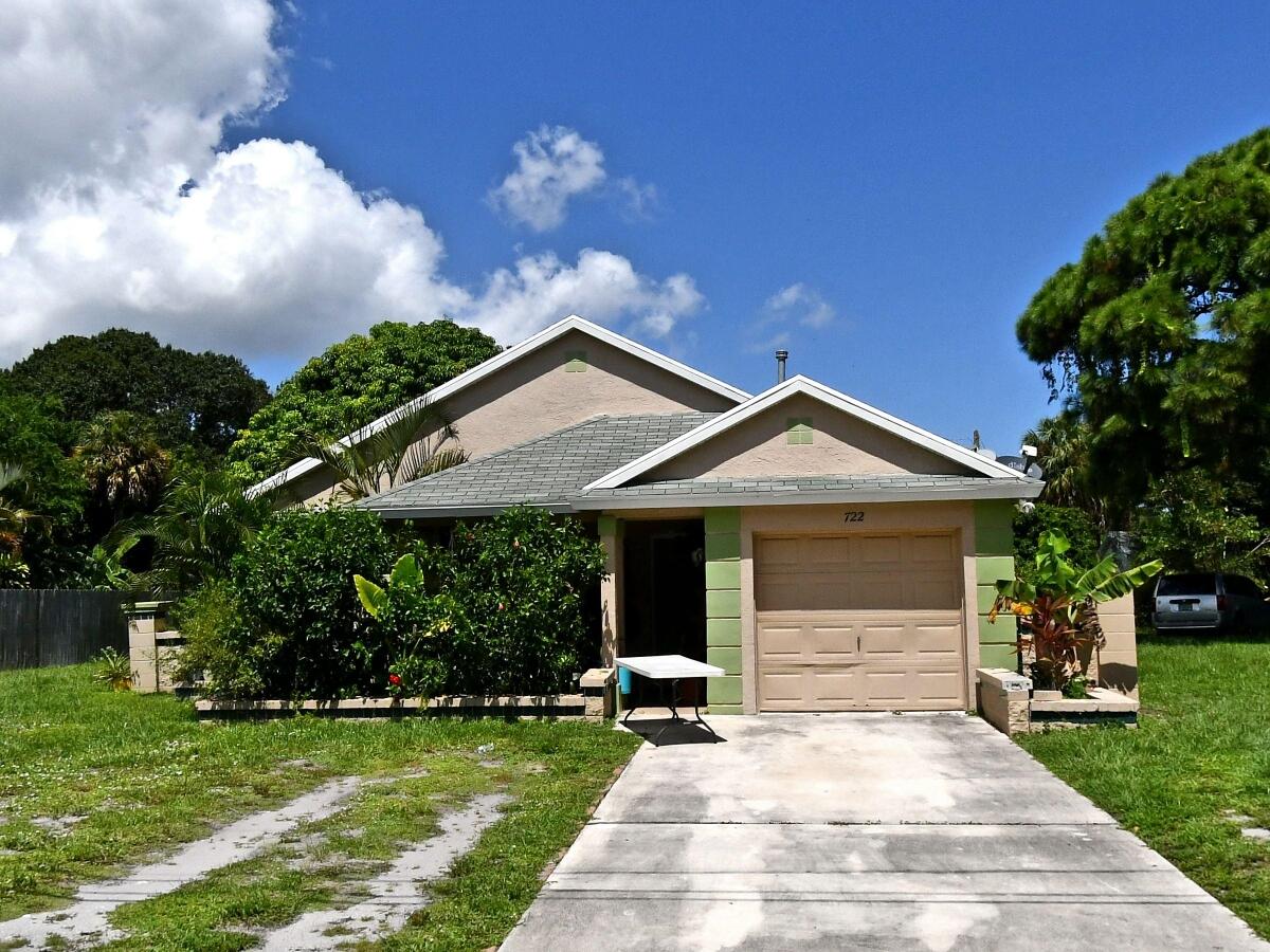 722 Maple Avenue Fort Pierce, FL 34982 - Photo 1 of 1 Great investment opportunity