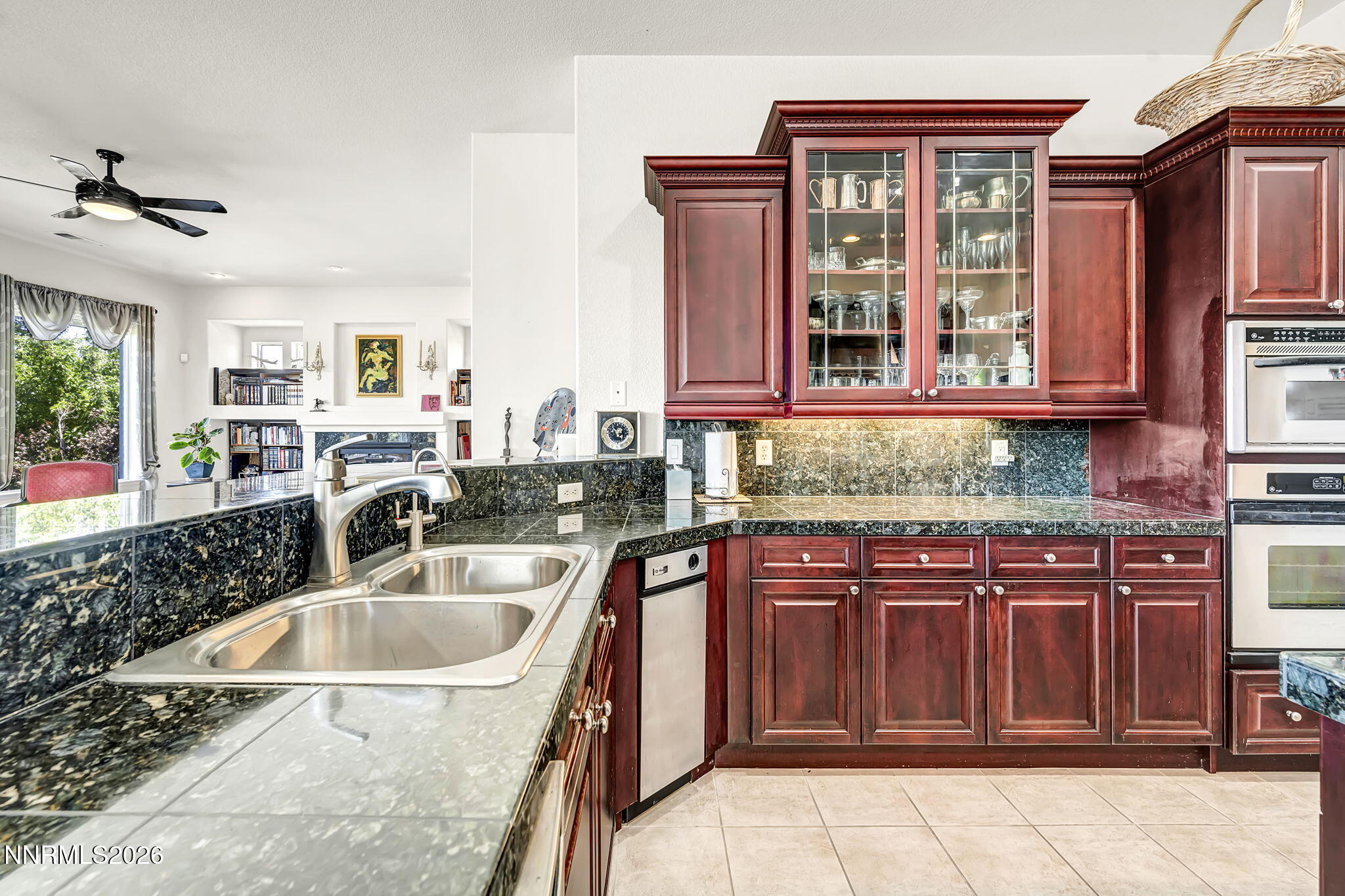 5417 South Elk River Road Reno, NV 89511 - Photo 17 of 42 Kitchen