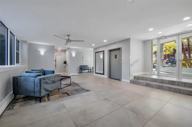 $259,000 | 185 South Middle Neck Road, Unit 1G, Great Neck, NY 11021