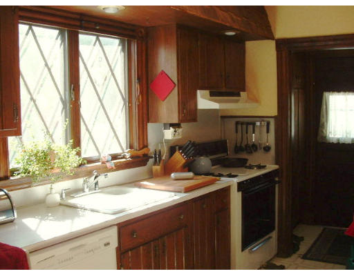 41 Appleton Street Quincy, MA 02171 - Photo 11 of 21 Gallery Image 11