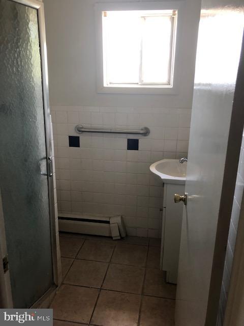 256 Spring Valley Road Reading, PA 19605 - Photo 14 of 19 Half Bath